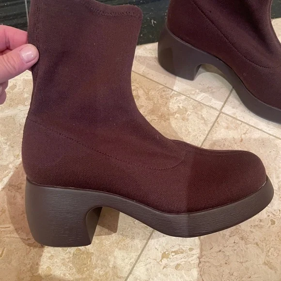 NWOT CAMPER Thelma boot - Picture 2 of 7